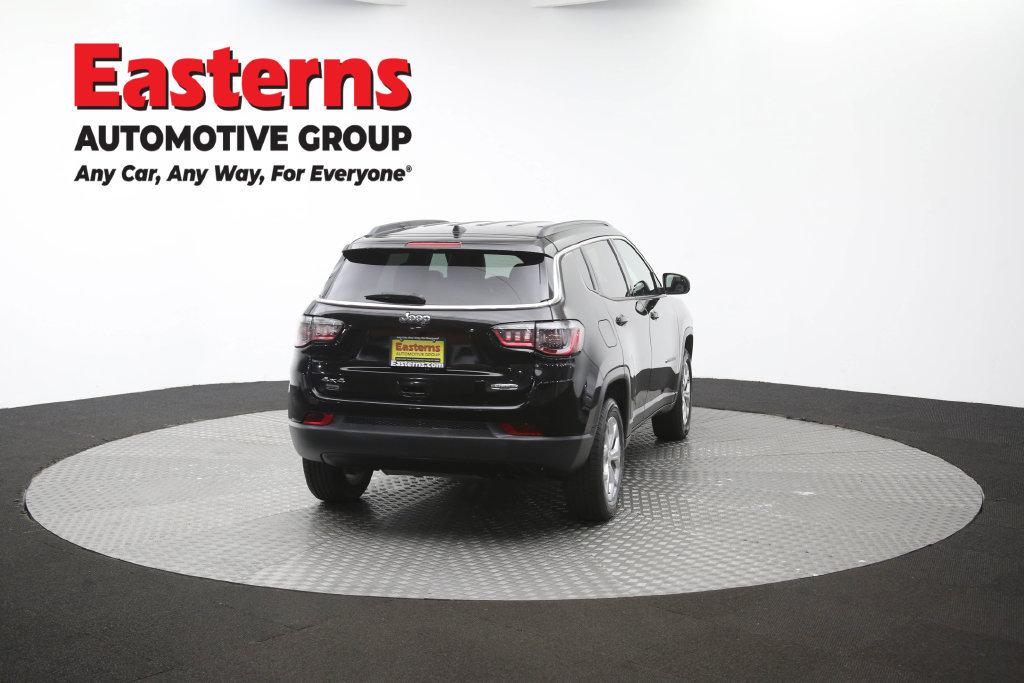 Used 2024 Jeep Compass Latitude AWD/4WD image 40