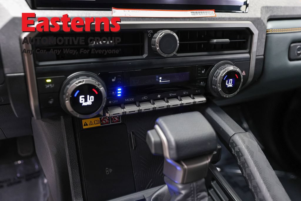 Used 2025 Toyota 4Runner Trailhunter AWD/4WD image 19