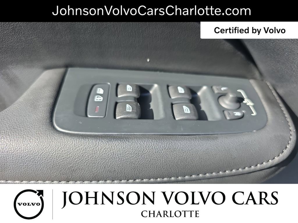 Certified 2024 Volvo S60 T8 Ultimate w/ Climate Package image 28