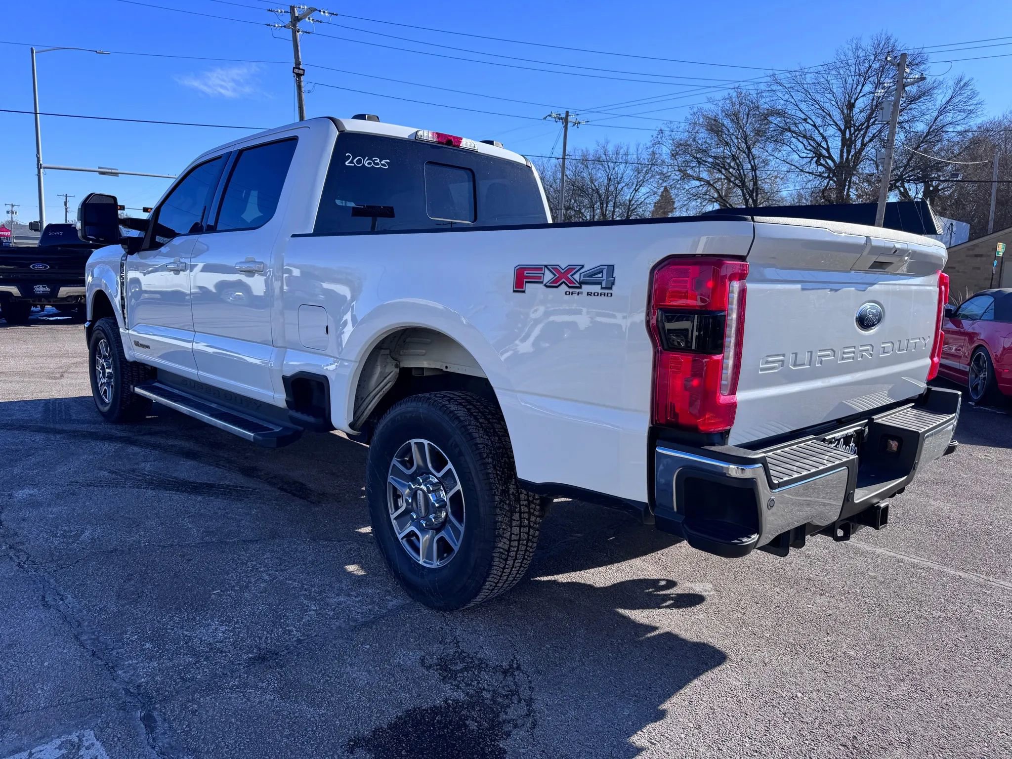 Used 2023 Ford F250 Lariat w/ FX4 Off-Road Package image 5
