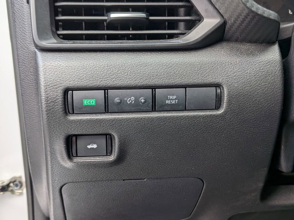 Used 2024 Nissan Sentra S image 19