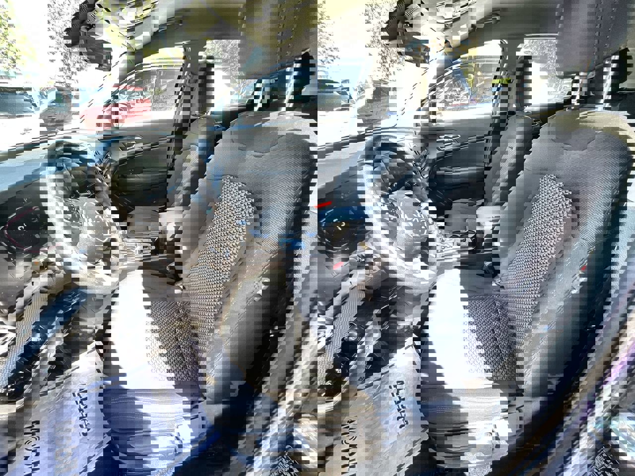 Used 2024 Kia Sportage LX image 17