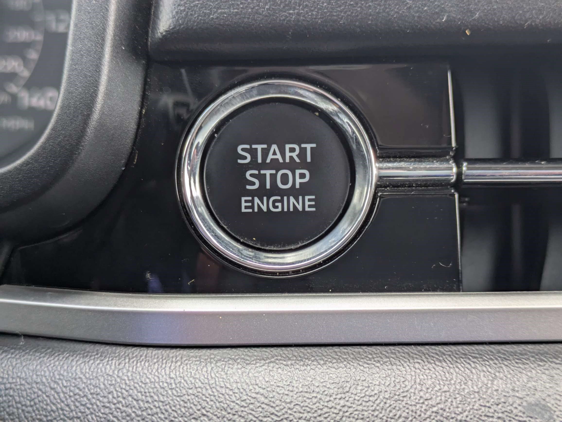 Used 2024 Mitsubishi Outlander ES AWD/4WD image 26