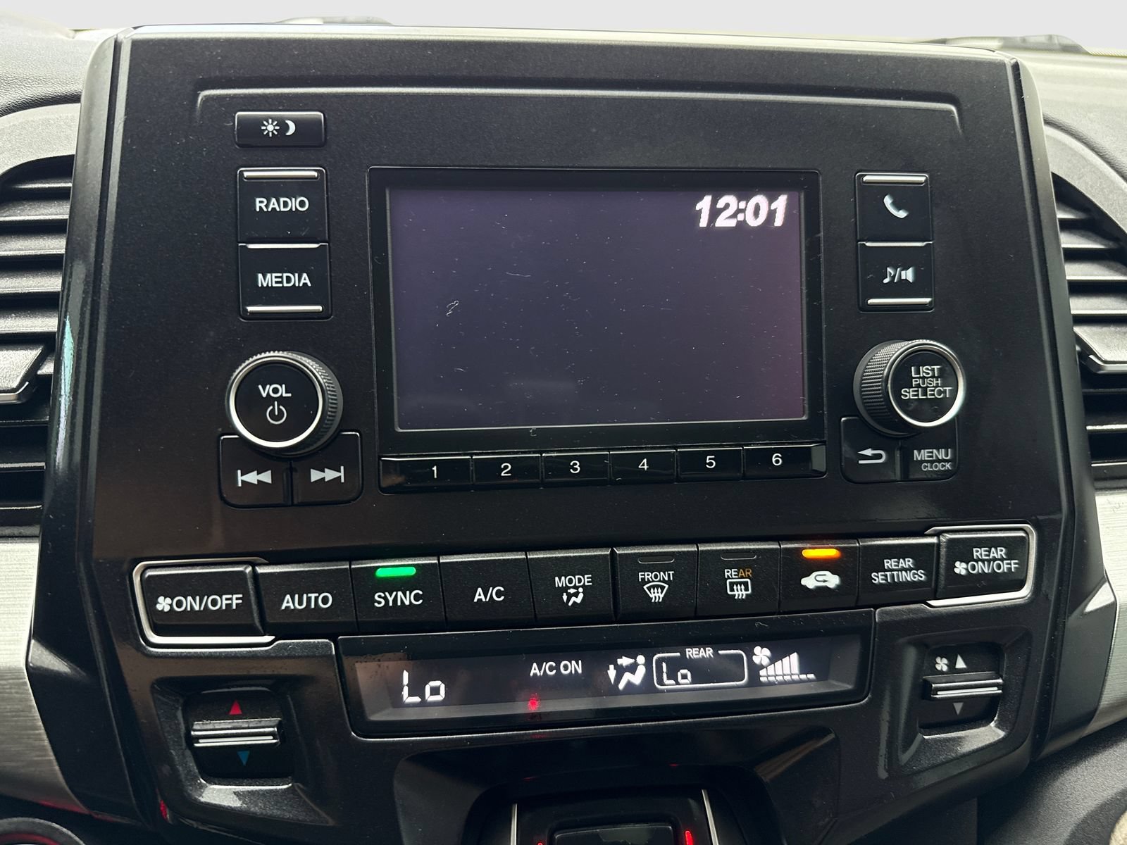 Used 2020 Honda Odyssey LX image 25
