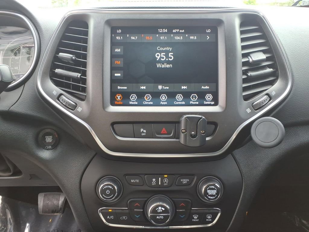 Used 2020 Jeep Cherokee Trailhawk w/ Comfort/Convenience Group AWD/4WD image 22
