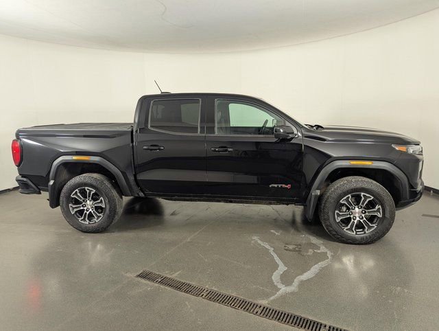 Used 2023 GMC Canyon AT4 w/ Technology Package image 8