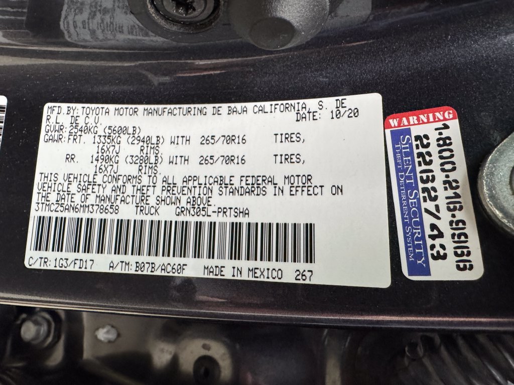 Used 2021 Toyota Tacoma TRD Off-Road AWD/4WD image 32