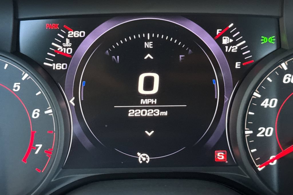 Used 2020 Chevrolet Camaro SS RWD image 29