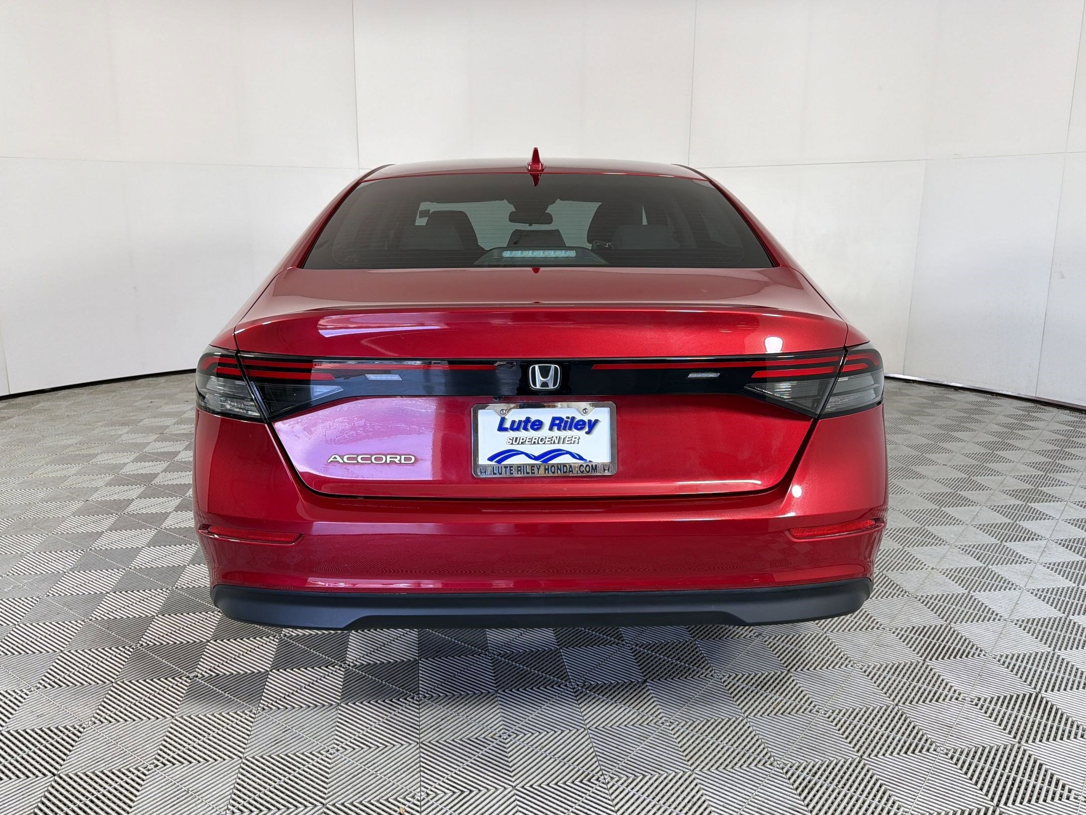 Certified 2023 Honda Accord LX image 10