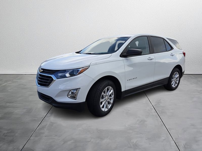 Used 2021 Chevrolet Equinox LS w/ LS Convenience Package image 3