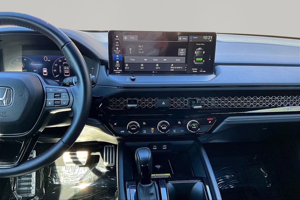 Used 2025 Honda Accord Sport image 9