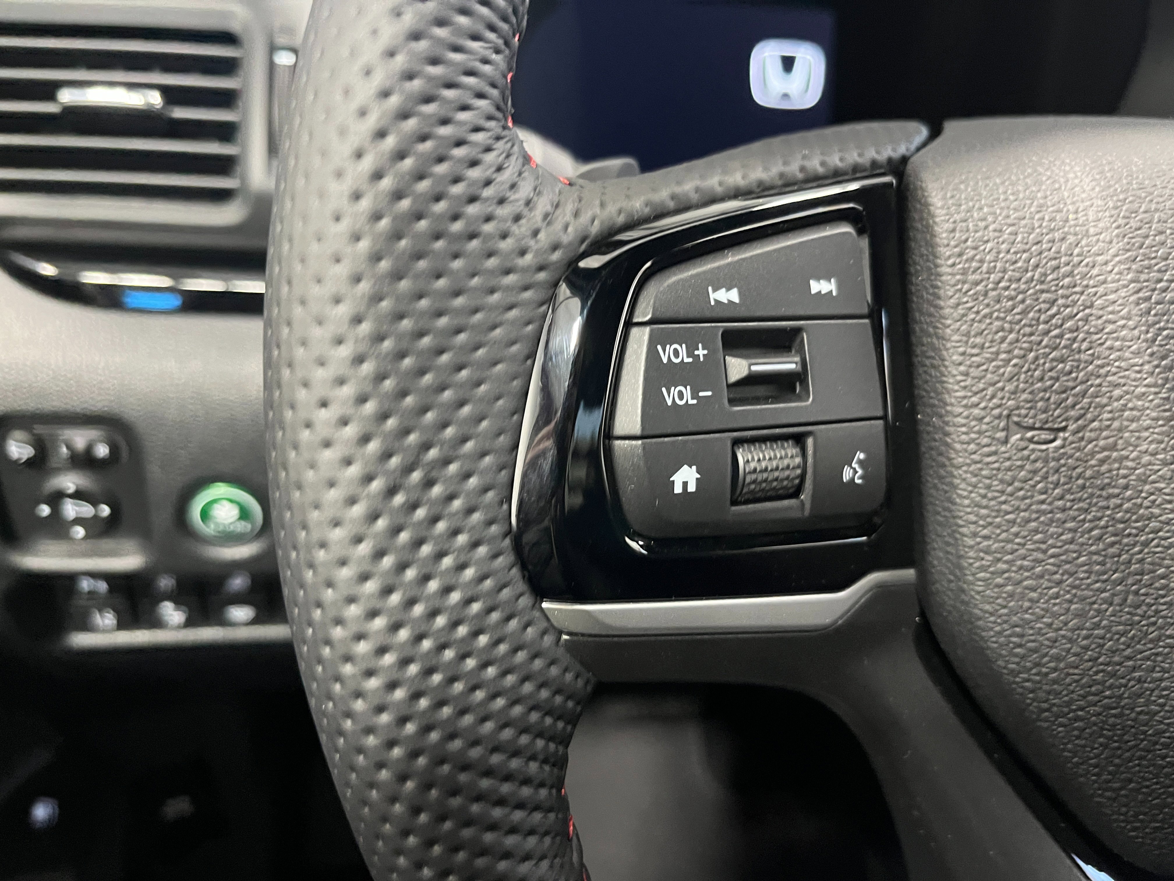 New 2026 Honda Ridgeline Black Edition image 14