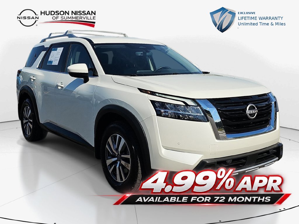 Used 2024 Nissan Pathfinder SL AWD/4WD image 3