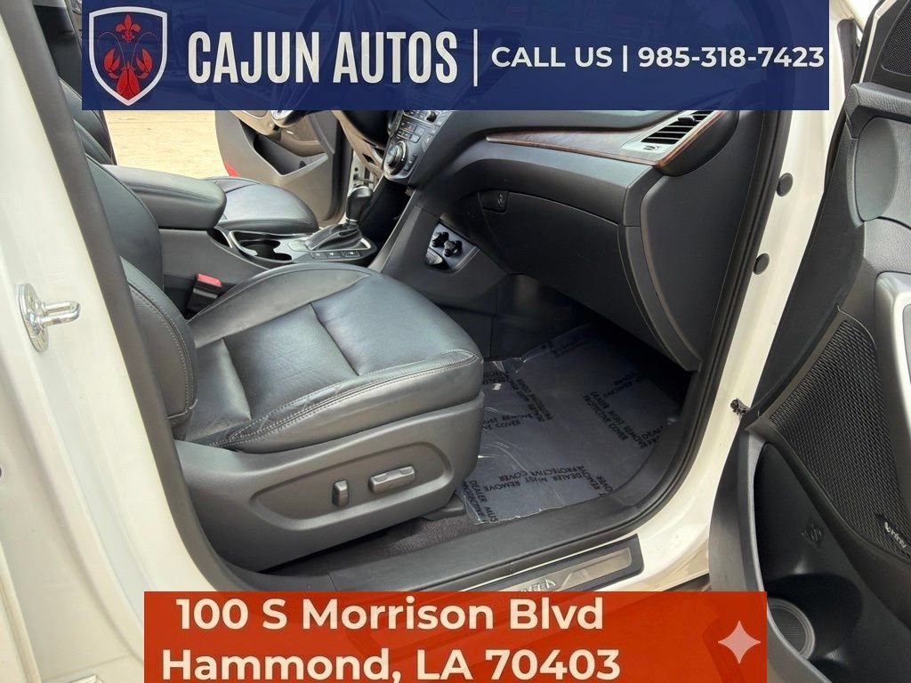 Used 2017 Hyundai Santa Fe Limited FWD image 17