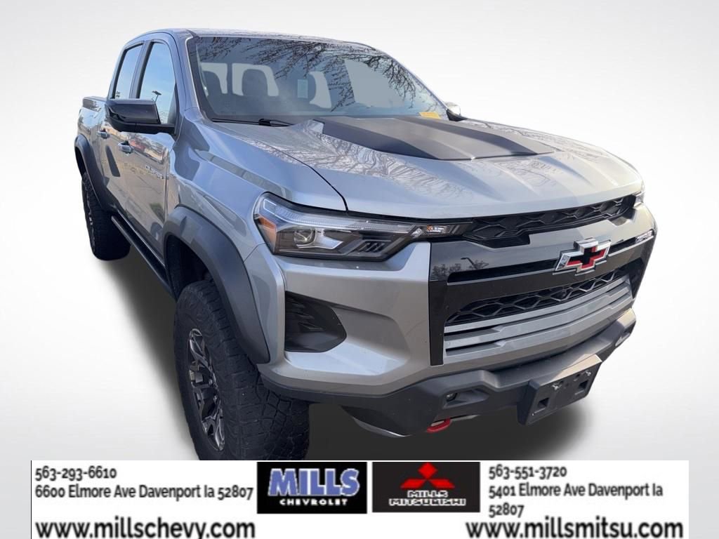 Used 2024 Chevrolet Colorado ZR2 w/ Technology Package image 2