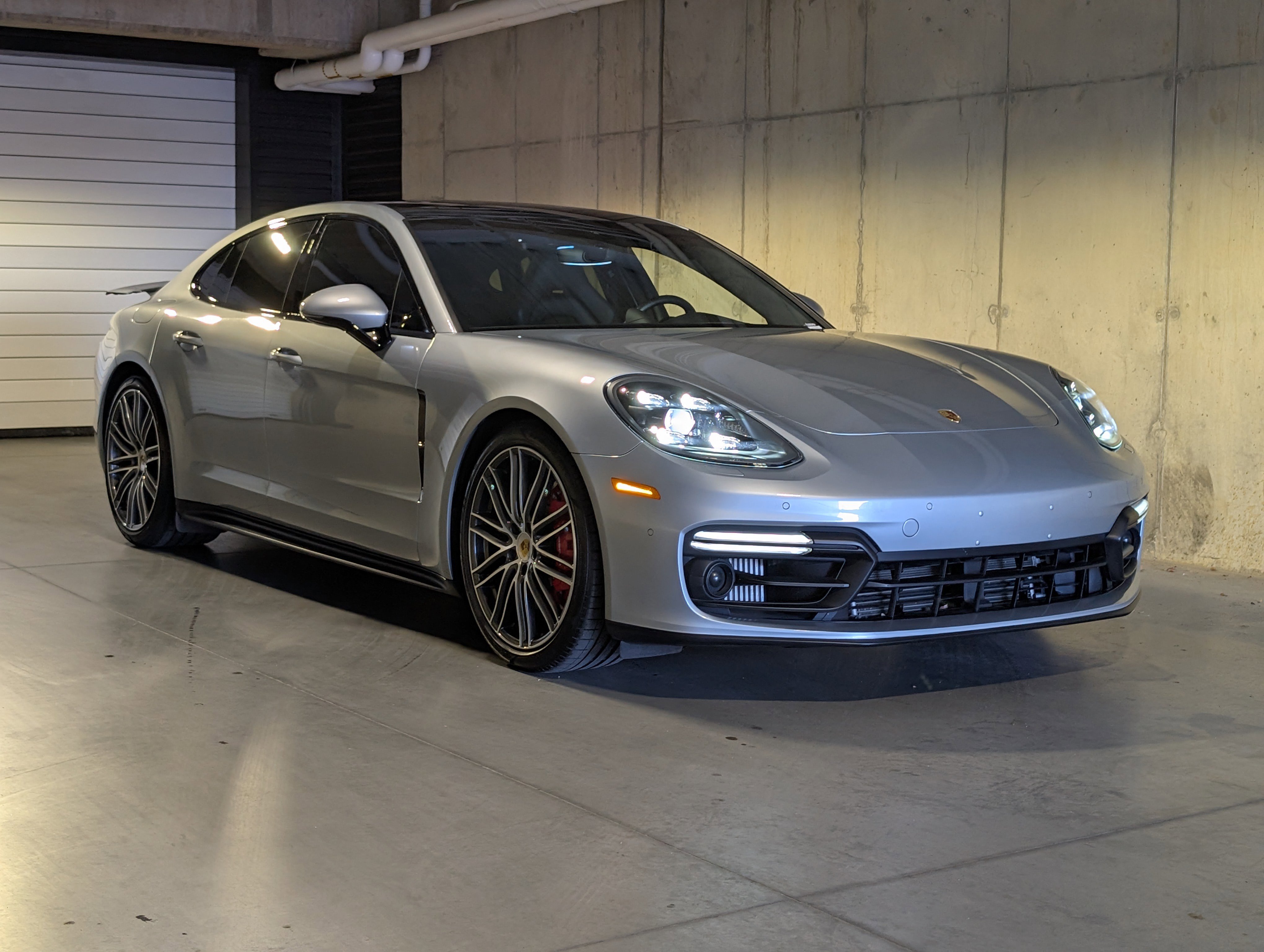 Certified 2020 Porsche Panamera GTS image 11
