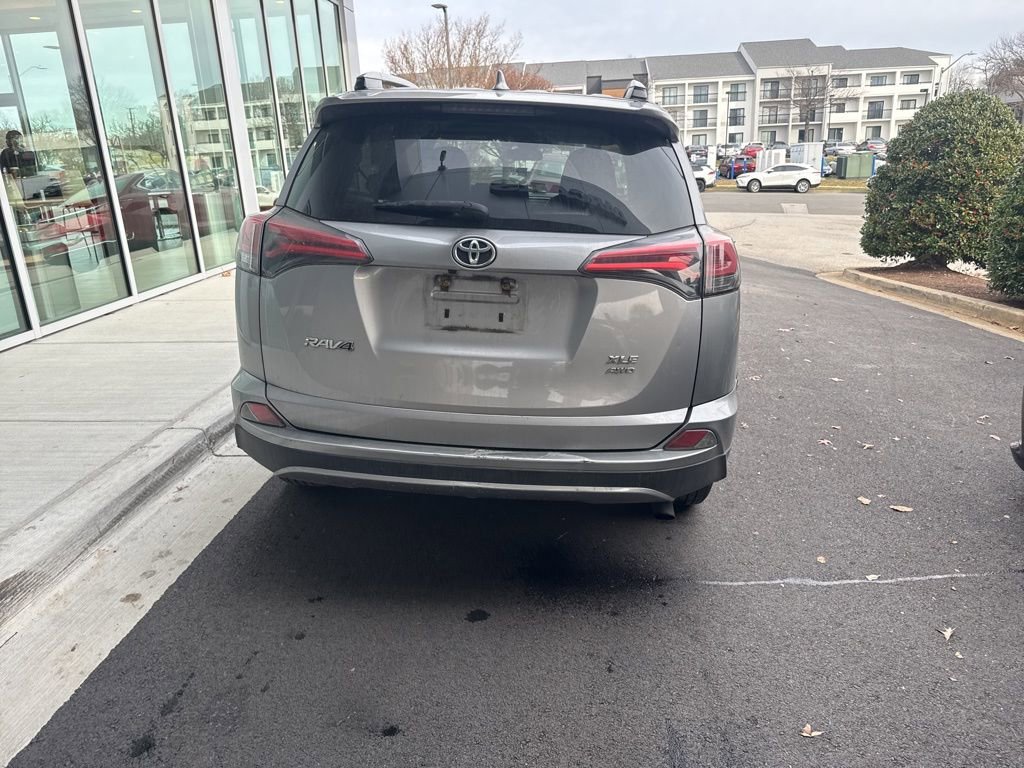 Used 2017 Toyota RAV4 XLE image 4