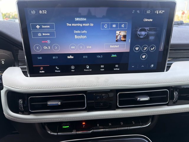 Certified 2022 Lincoln Nautilus Black Label AWD/4WD image 31
