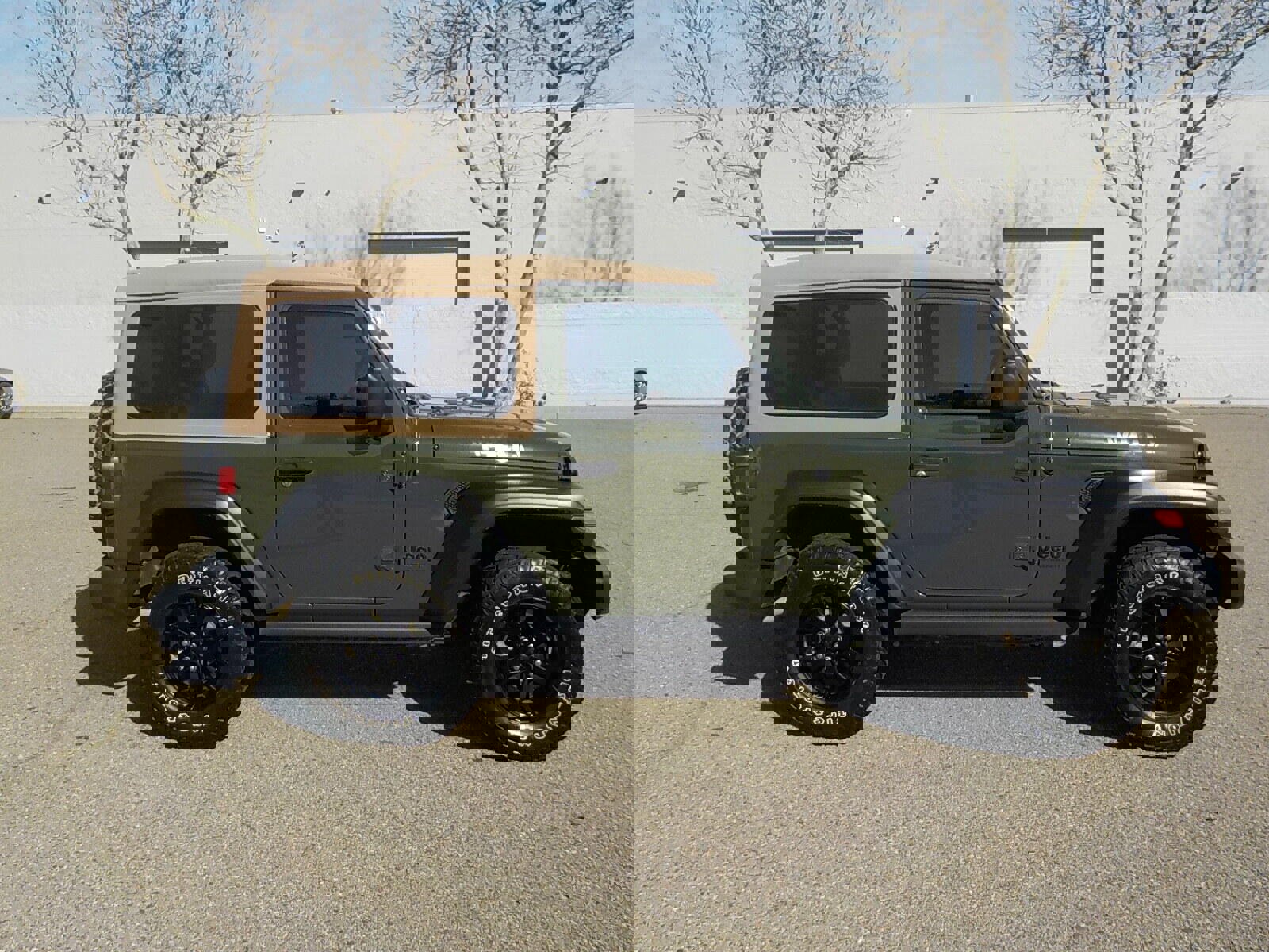 Used 2020 Jeep Wrangler Sport image 4