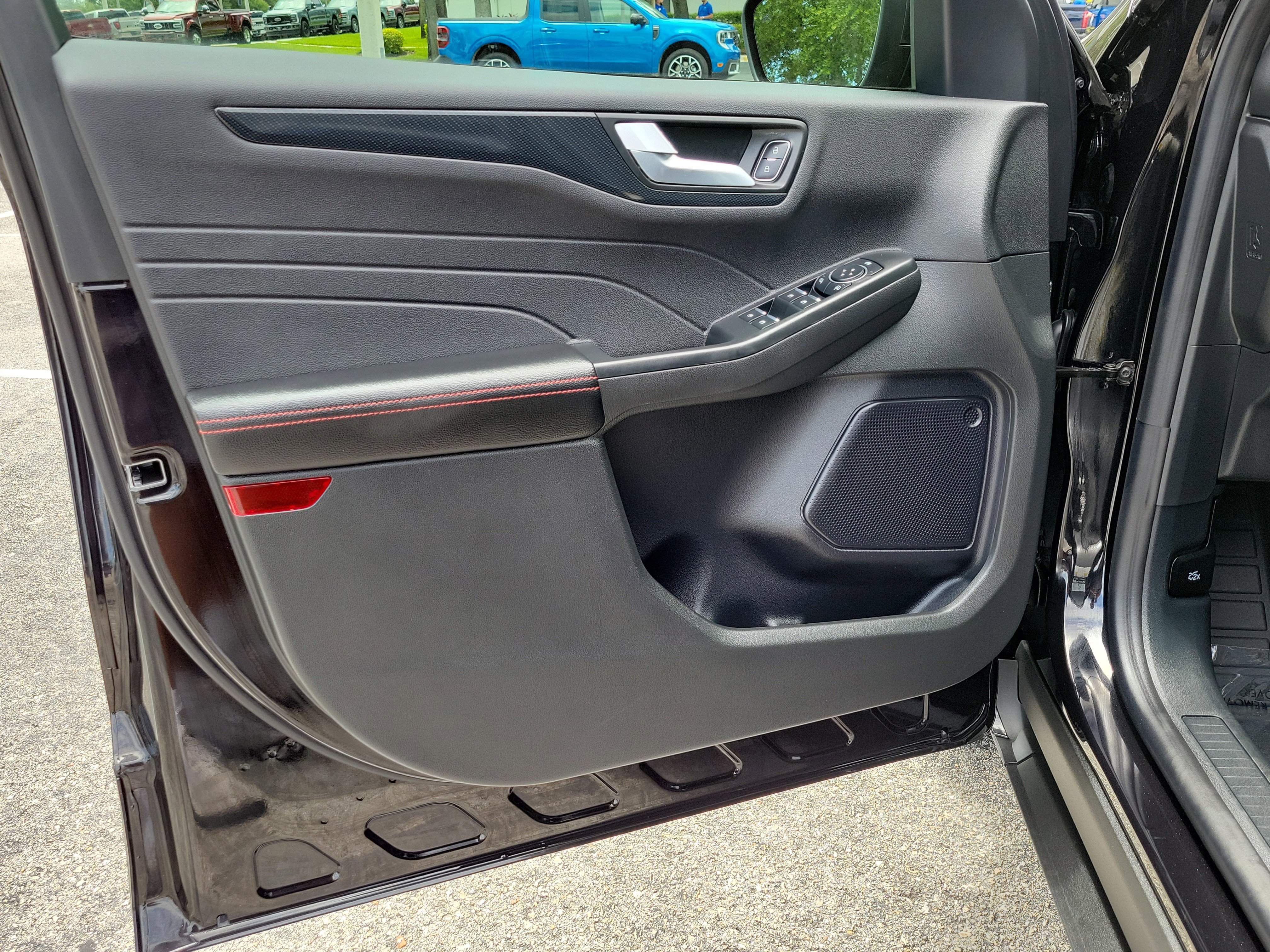 Certified 2024 Ford Escape ST-Line w/ Tech Pack #1 FWD image 18