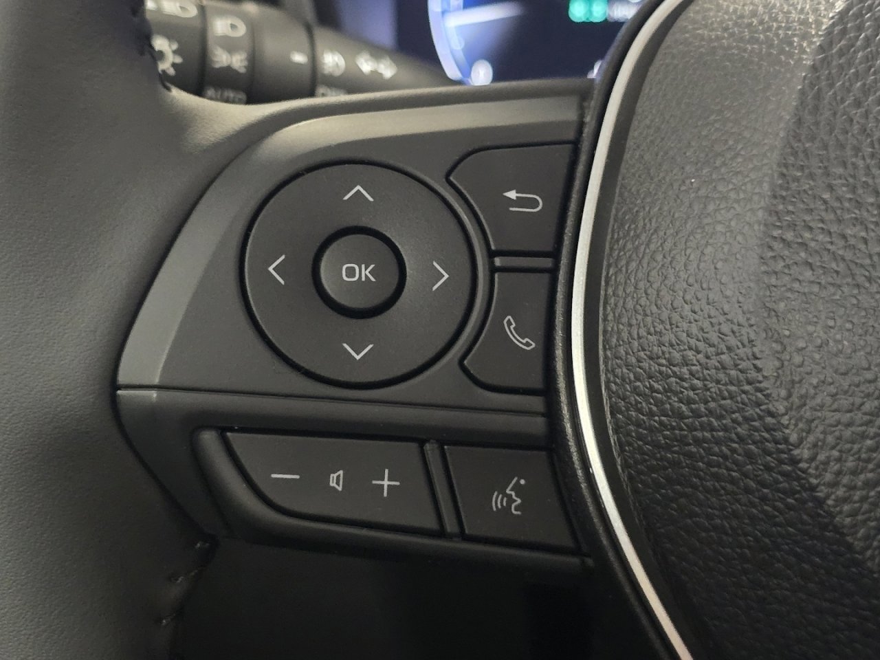 New 2026 Toyota Corolla Cross XLE image 31