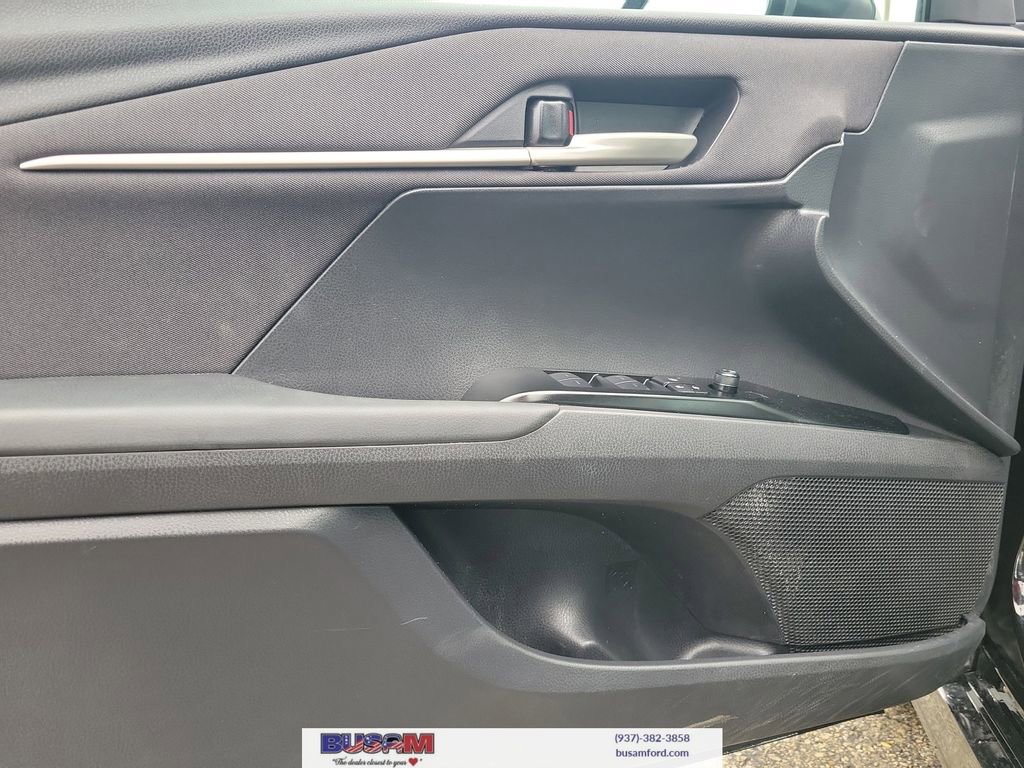 Used 2025 Toyota Camry LE FWD image 18