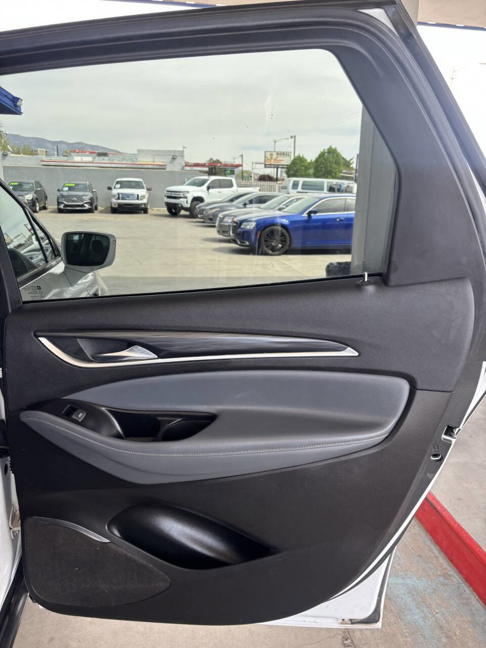 Used 2019 Buick Enclave Preferred image 18