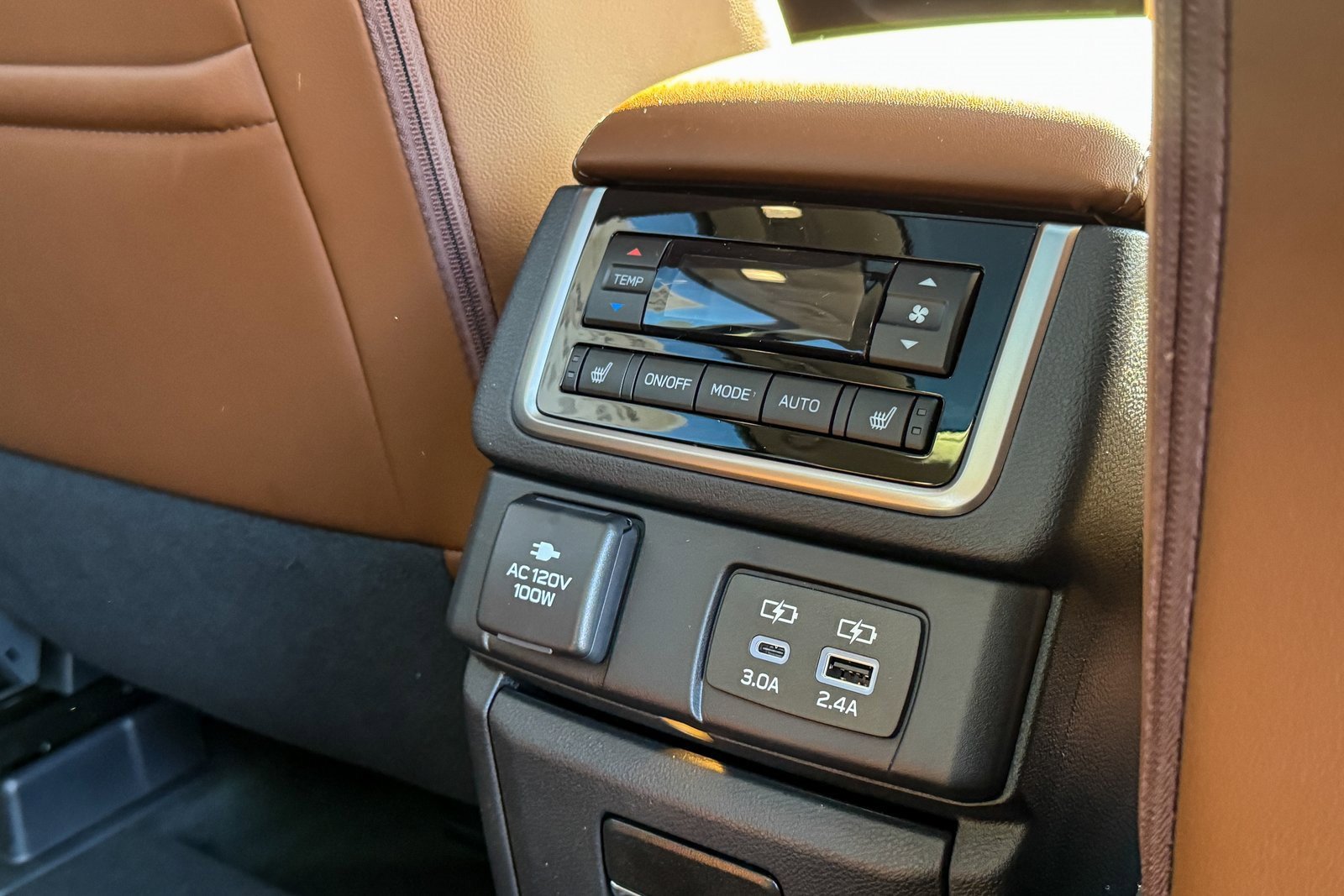 New 2025 Subaru Ascent Touring w/ Popular Package #1 image 13