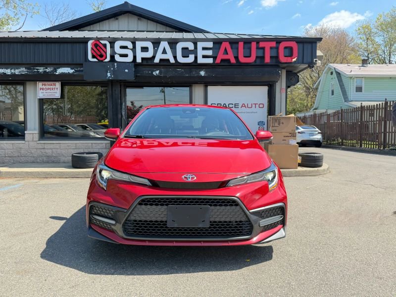 Used 2021 Toyota Corolla SE w/ Carpet Mat Package (TMS) FWD image 2