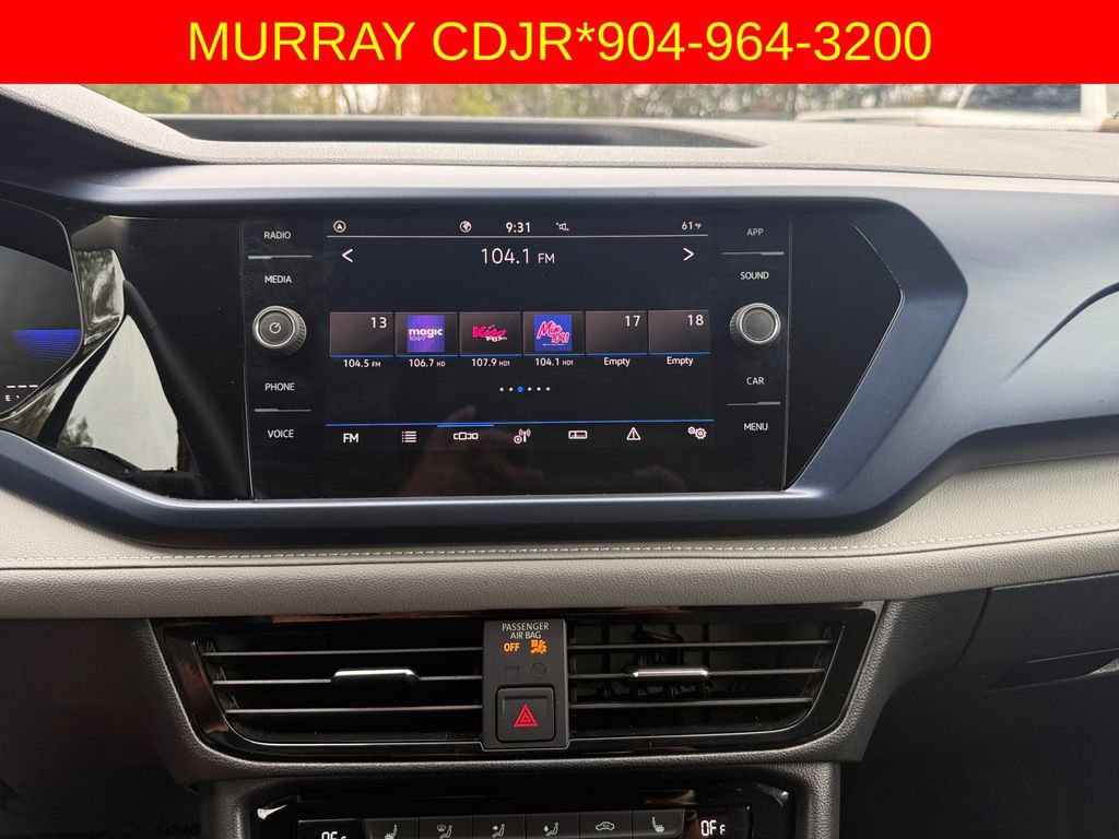 Used 2024 Volkswagen Taos SE image 24