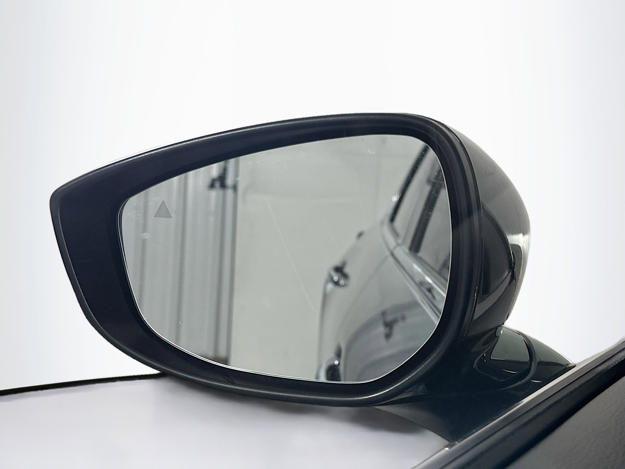 Used 2025 MAZDA CX-30 AWD 2.5 S w/ Premium Package image 16