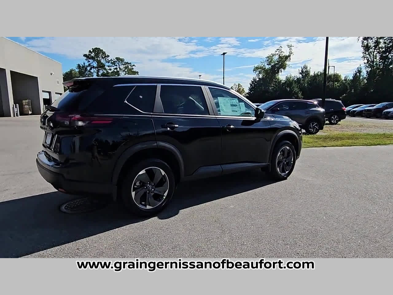 New 2026 Nissan Rogue SV image 32