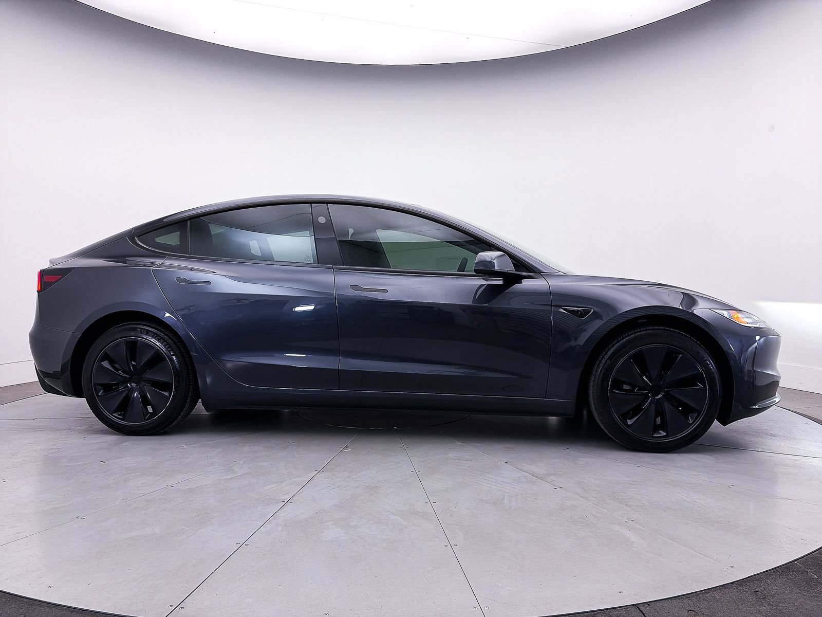 Used 2025 Tesla Model 3 Long Range RWD image 39