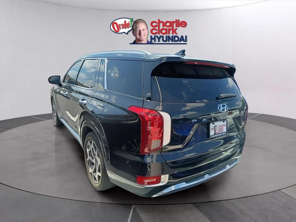 Used 2021 Hyundai Palisade Calligraphy FWD image 2