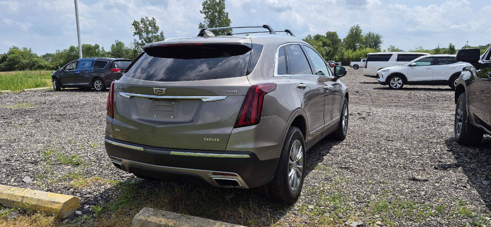 Certified 2023 Cadillac XT5 Premium Luxury AWD/4WD image 3
