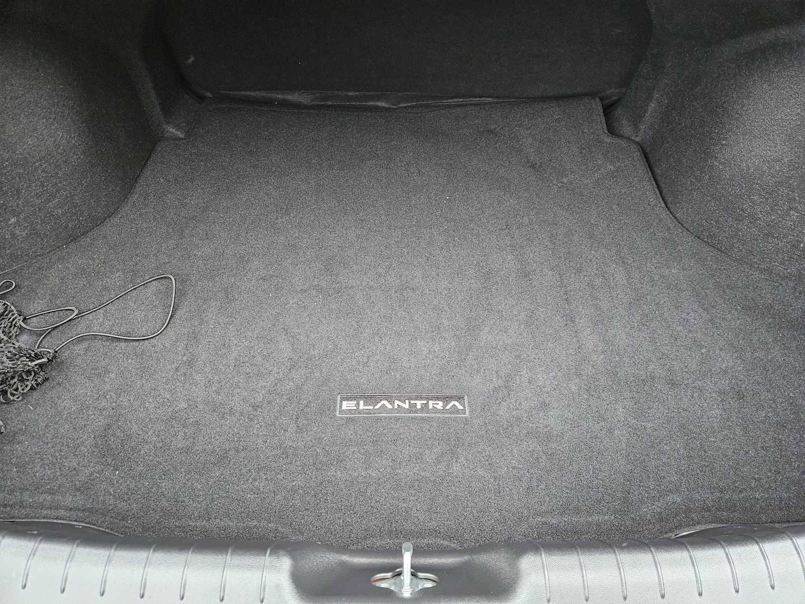 Used 2023 Hyundai Elantra SEL w/ Cargo Package FWD image 29