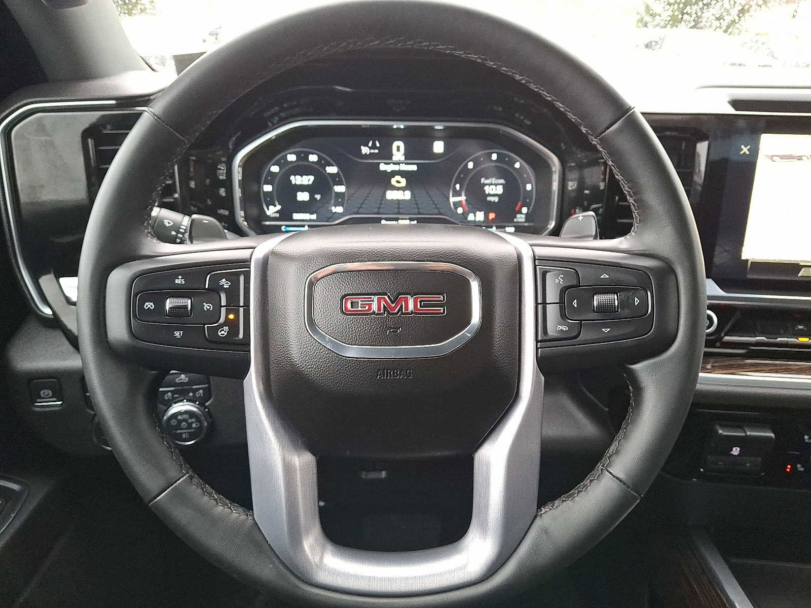 Used 2023 GMC Sierra 1500 Elevation image 18