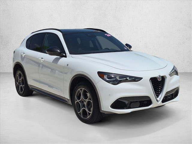 Used 2024 Alfa Romeo Stelvio Ti w/ Active Assist Plus Package AWD/4WD image 3