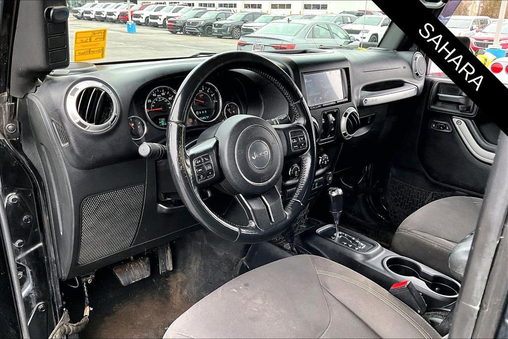 Used 2016 Jeep Wrangler Unlimited Sahara w/ Connectivity Group image 16