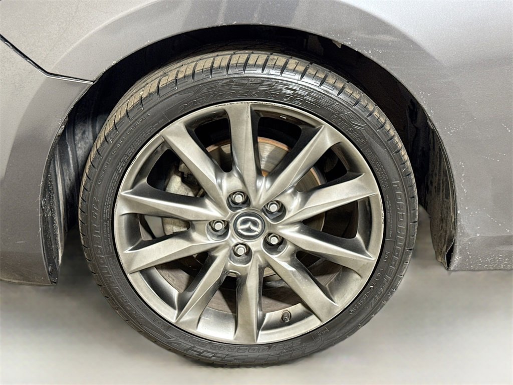 Used 2018 MAZDA MAZDA3 Touring image 28