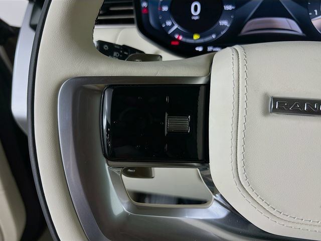 New 2026 Land Rover Range Rover Long Wheelbase SE AWD/4WD image 10