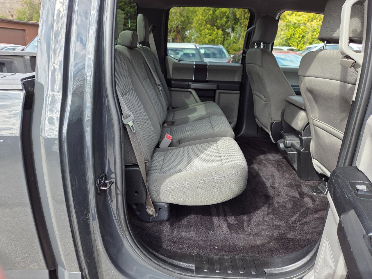 Used 2017 Ford F150 XLT AWD/4WD image 23