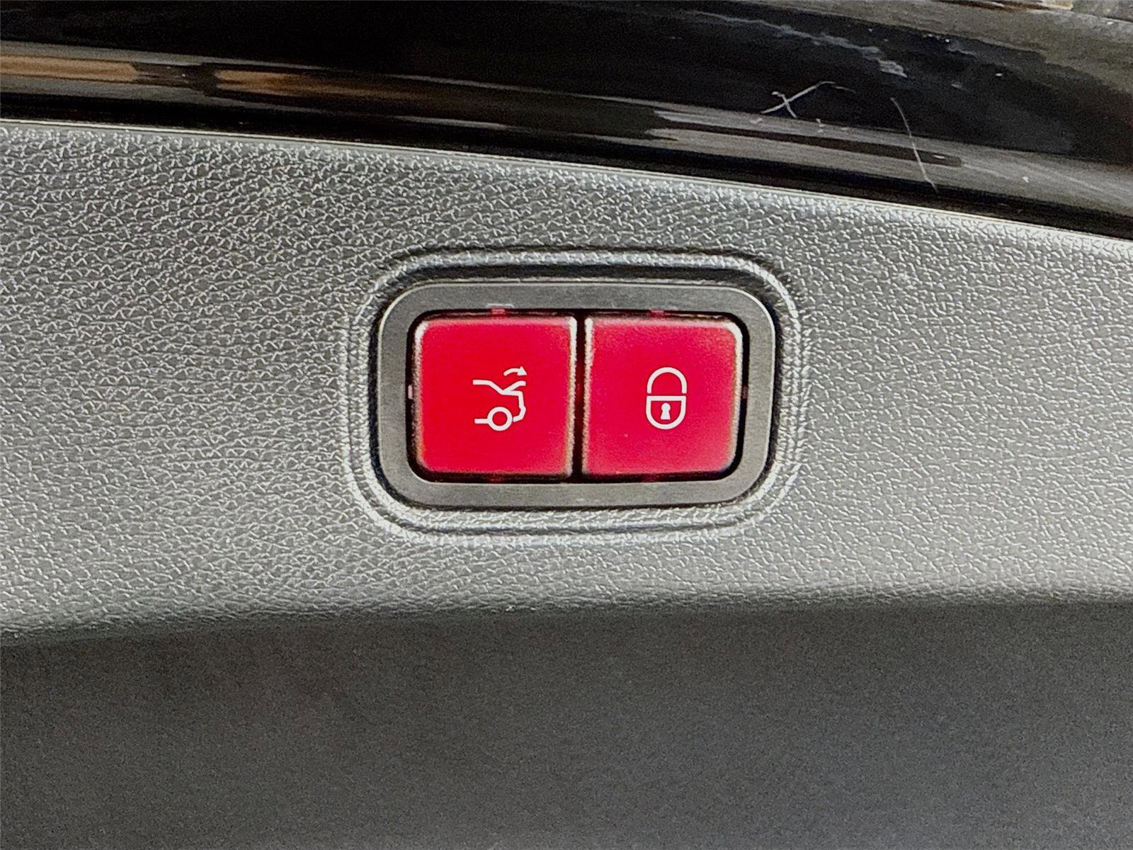 Used 2020 Mercedes-Benz E 450 Coupe image 23