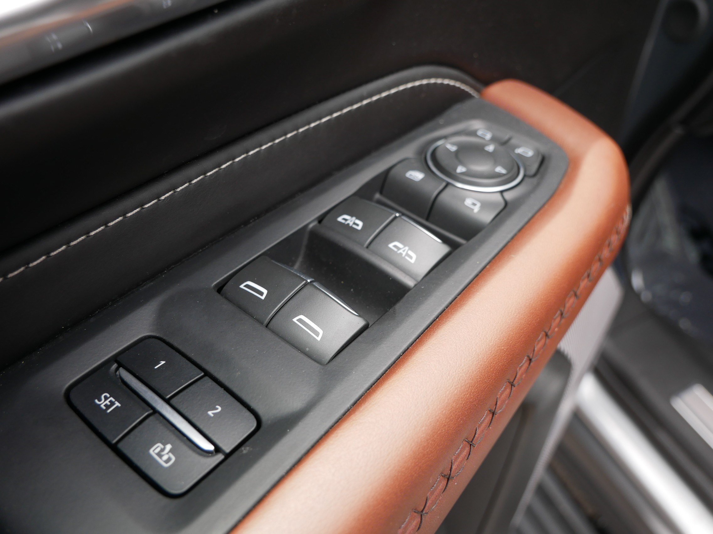 Used 2024 GMC Yukon Denali Ultimate AWD/4WD image 20