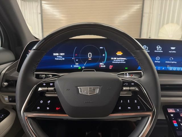 Certified 2026 Cadillac Vistiq Luxury image 27