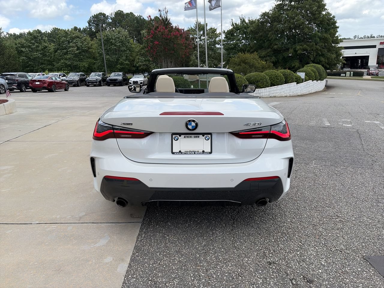 Used 2024 BMW 430i xDrive Convertible w/ M Sport Package AWD/4WD image 7