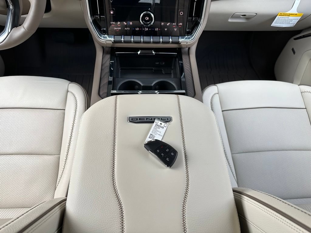 New 2026 GMC Yukon XL Denali w/ Denali Reserve Package AWD/4WD image 21