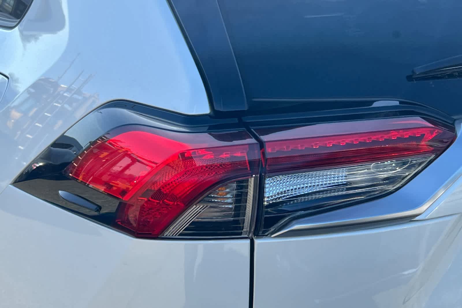 Used 2022 Toyota RAV4 XSE AWD/4WD image 20