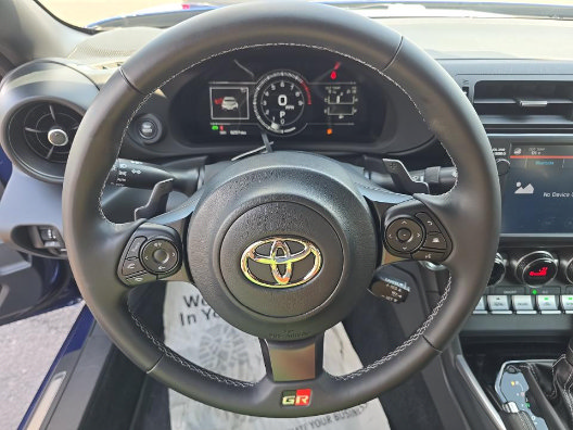 Used 2025 Toyota GR86 Premium w/ ALL Weather Mat Package (TMS) RWD image 11