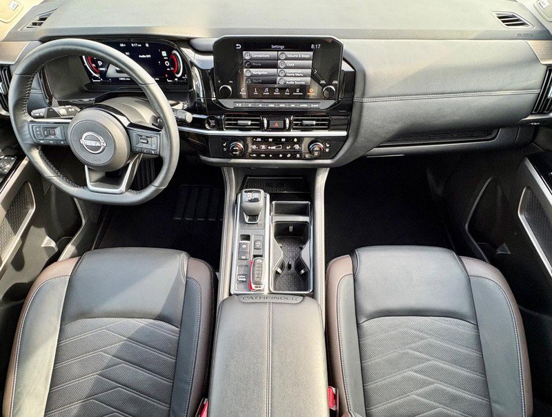 Used 2025 Nissan Pathfinder Platinum w/ Cargo Package FWD image 15
